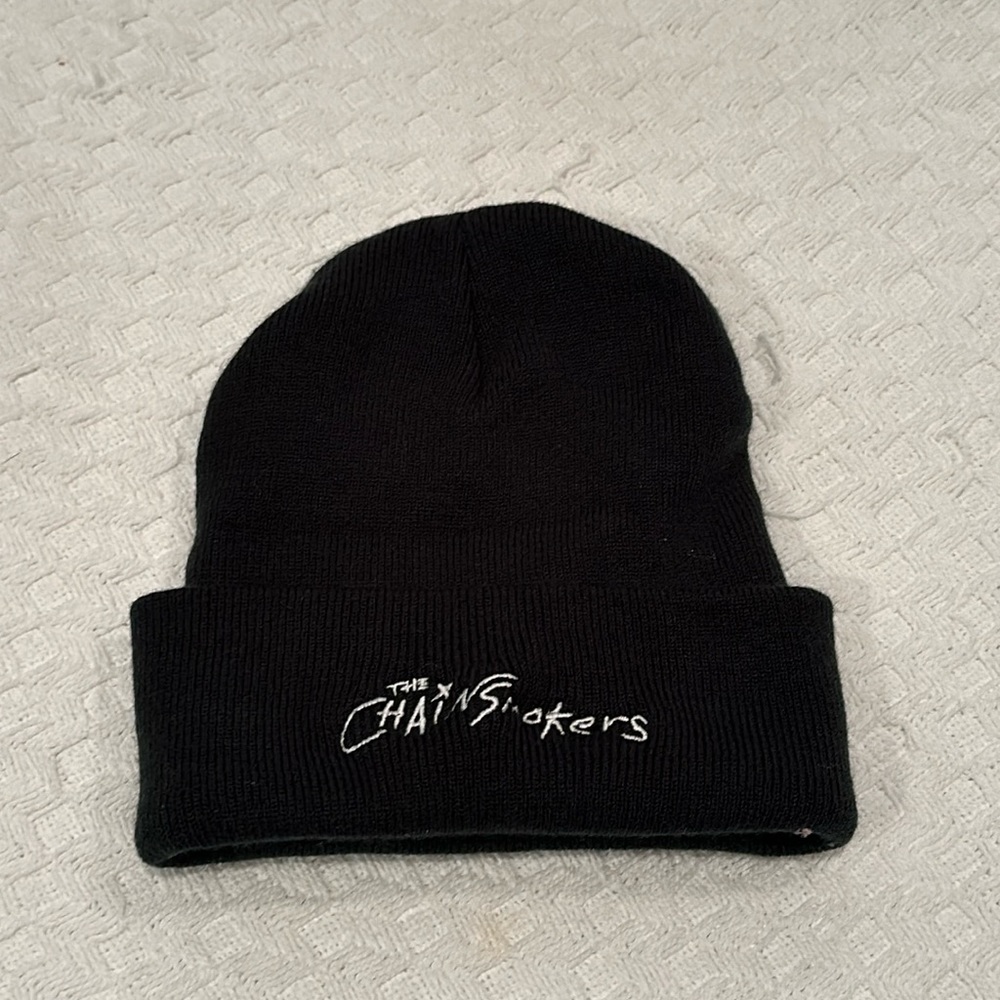 Chainsmokers: Memories beanie 🎶